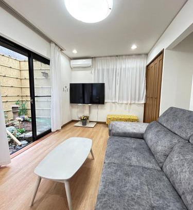 Higashitateishi Apartment | Near Asakusa, 5-min from Station, 5BR 150 square meters House, Near Skytree