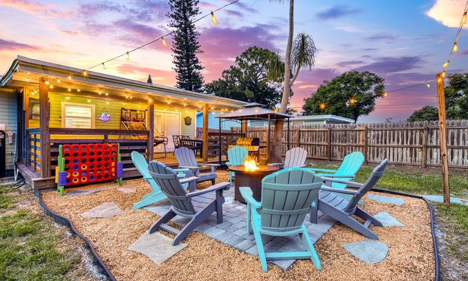 North River Shores House | Near Beach|2 King Beds|Kids Rm|Game Rm|BBQ|Dogs OK
