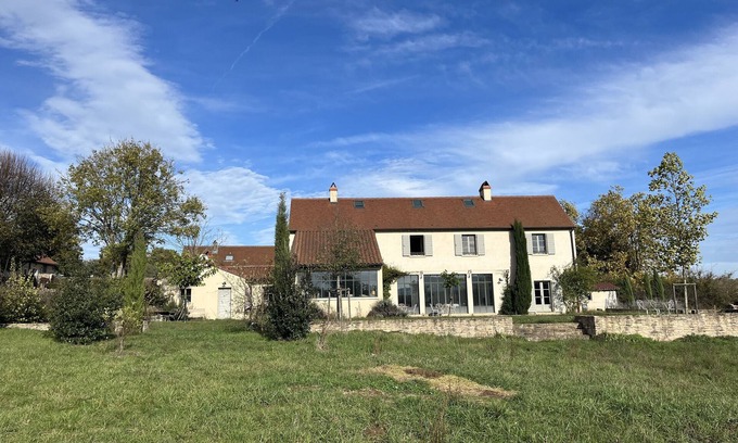 Chapaize House | Near Cluny - Spacious, bright country house in Chapaize (Cormatin)