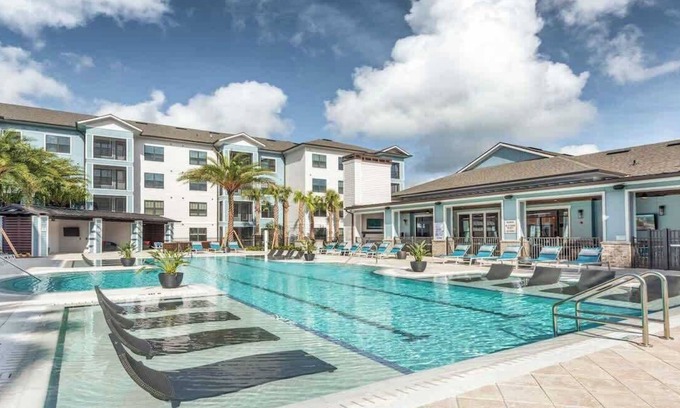 Florida Central Atlantic Coast Apartment | Near Disney, King Bed, Pet-Friendly Full Amenities