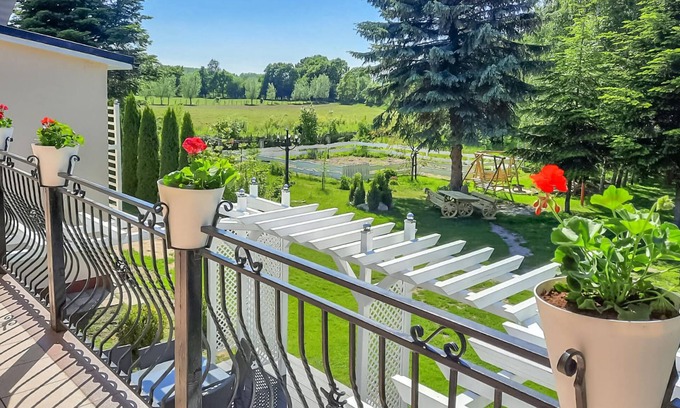 Objazda Apartment | Near Gardno Lake welcomes you this modern and comfortable vacation apartment.
