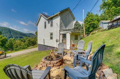 Emporium House | Near Hiking Trails Central Emporium Home