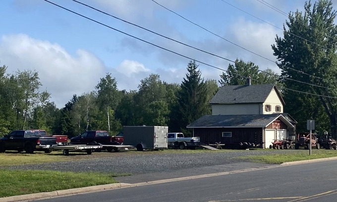 Hurley House | Near Hurley, On the Trail, Large Parking Area, Dog Friendly -The Cary Mine House