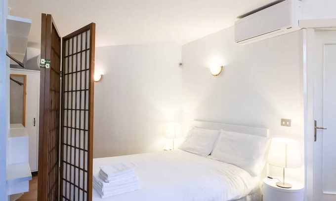 Zona XXVIII Tor de' Cenci Apartment | Near Ifo Roma Sweet home Studio Apartment