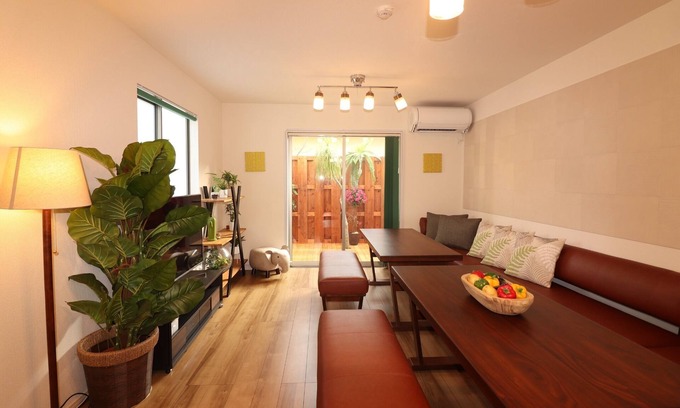 Nago House | Near KouriIsland Free Parking Wooden balcony/Nago Okinawa