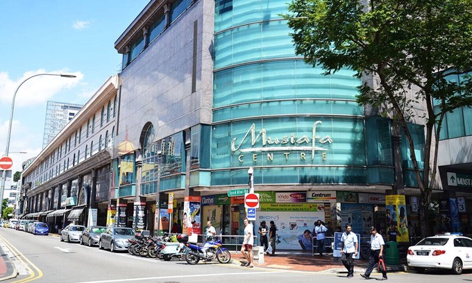 Lavender House | Near Mustafa Ctr - Bed in 8-Bed Female Room 04