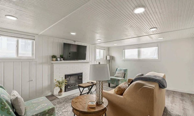 Provo House | Near Provo Airport & Parks, FrontRunner Station!