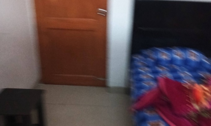 Zirakpur Apartment | Neat n cleans 3 rooms available for spend private time with your partner.
