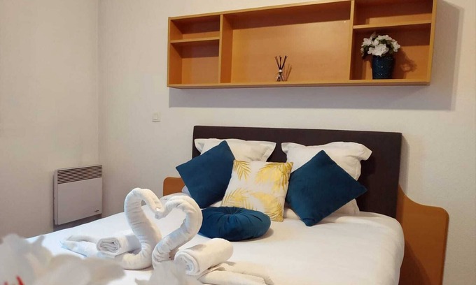 Quartier Saint-Clement - Jardin des Plantes Apartment | NEORESID Saint Sever student residence