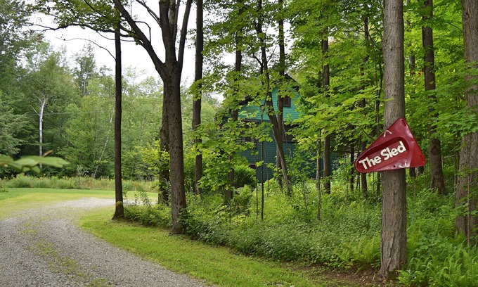 Huntington House | Nestled in the woods at the base of the Hump and along the Catamount Trail