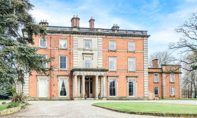 Eaton Mascott Cottage | Netley Hall - Angelica