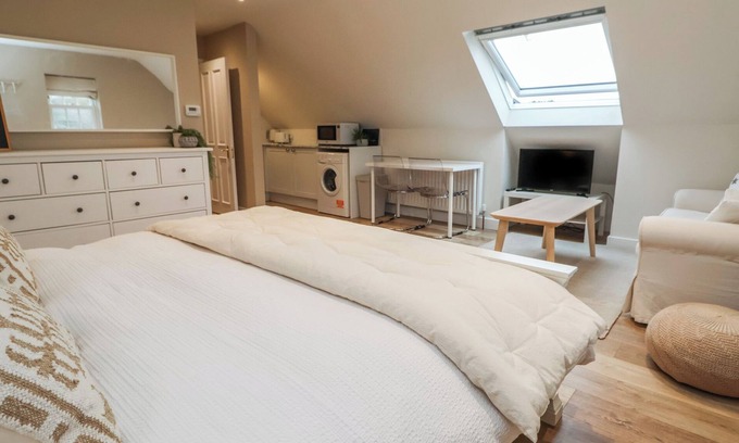 Cheshire West and Chester Cottage | Nettleford Exhale