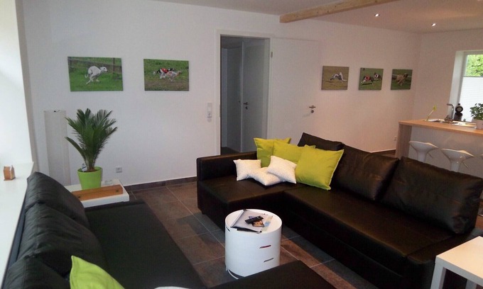 Geestland Apartment | NEW 2015: apartment 8 000 sqm with dog walkers, in Cottage, ground floor, 70sqm