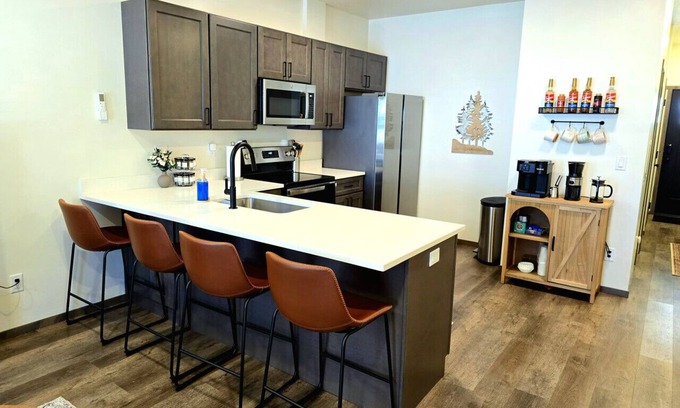 Coeur d'Alene House | New 2BR/2BA Near Hayden, Garage