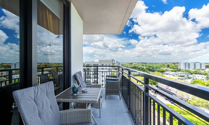 Little Havana Apartment | New 3 Bed 2 Bath In The Little Havana