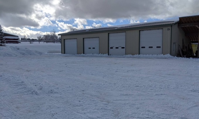 Thayne House | New apartment in shop with Indoor parking for toy trailers or vehicle.