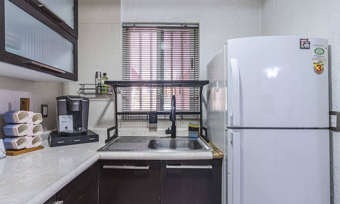 Zona Expo Apartment | New Apt Expo & Trasloma Nearby