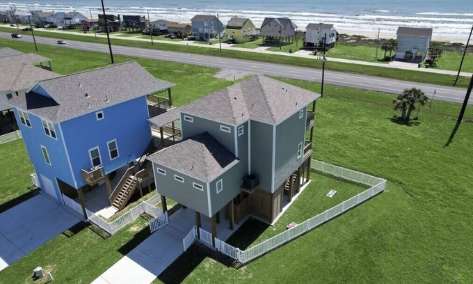 Isla Del Sol House | *NEW!* Beach View | Fenced Yard | Fire Pit
