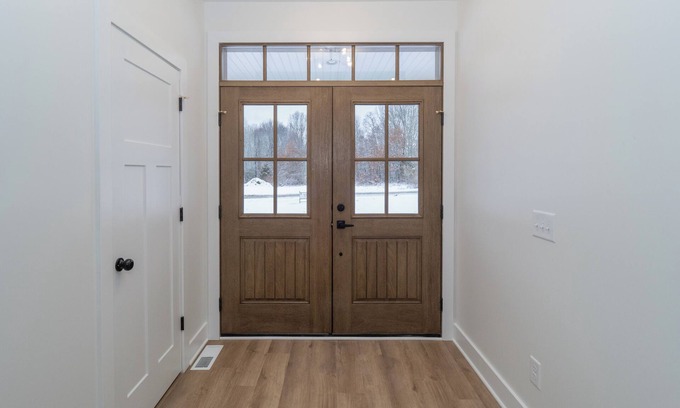Kendall House | New Construction 4-bedroom Modern Farmhouse house in charming Kalamazoo w/WiFi