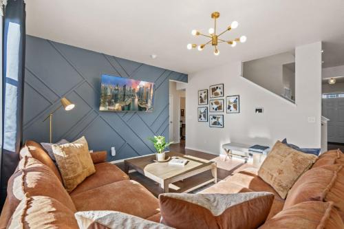 Windsor Villa | NEW! Family-friendly Home with Pool Table, King Beds