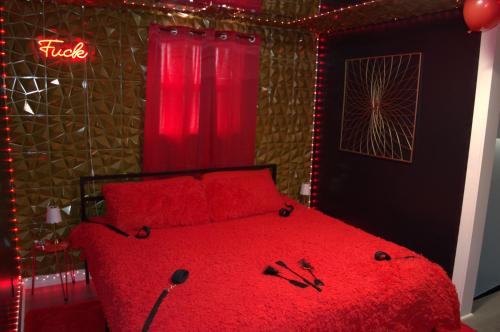 Amarillo House | NEW Kink Loft King Bed Naughty Playrooms