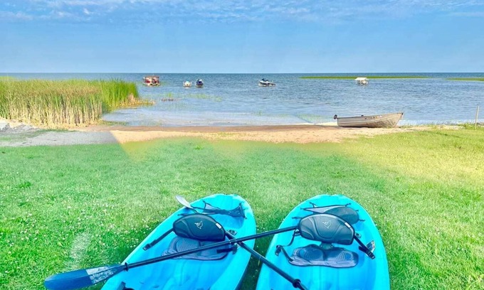 Standish House | New Lake Huron Lakefront Getaway - Incredible sunrises!