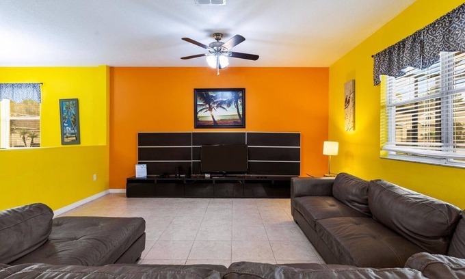 Crystal Cove House | New Listing! Crystal Cove Resort, 6mi to Disney & 11mi to Universal - 70