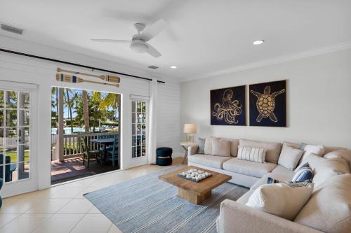Indigo Reef Marina Homes House | NEW LISTING! Waterfront Villa 35 with boat slip townhouse