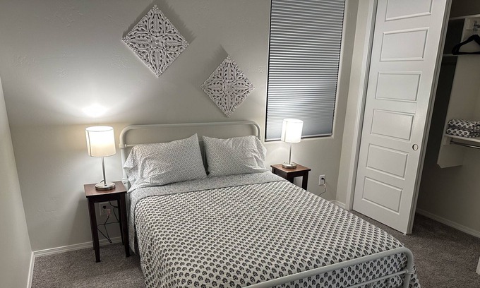 Los Lunas House | New Los Lunas Home 5 min from Facebook and Los Lunas.