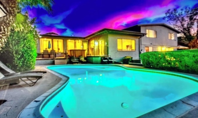 Paradise Valley Village House | NEW! Oasis Overlook- 8 Bdr, 7 Bath, Pool, Hot tub, Views, Hiking, Golf