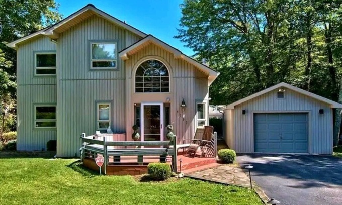 Pocono Summit House | New on Vrbo-Paradise in ❤️ of Poconos. Great escape 🏡 High ⚡️ speed internet