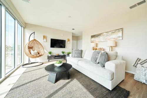 North Park Apartment | NEW Organic Modern Luxury 1BD/1BA- close to everything!