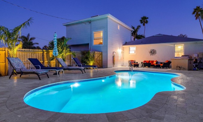 Belle Vista House | NEW POOL - Coastal House on St Pete Beach