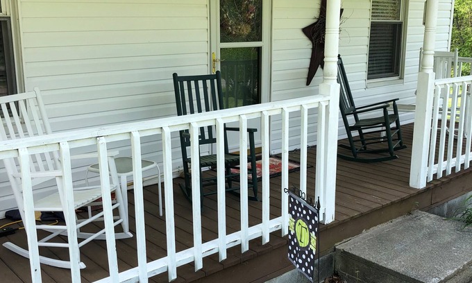Edmond House | New River Gorge gem, conveniently located for all activities.