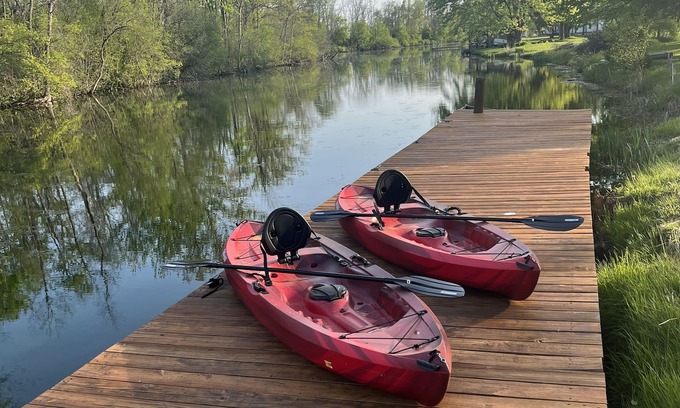 Waterloo Cabin | NEW! Rivers Edge Cabin
