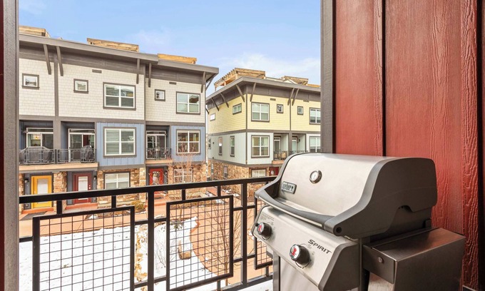 Kimball Junction House | New! Rooftop Private Spa, Pets, Bowtel Park City!