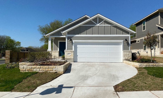 Harris Ridge House | New Solar Powered Home, Professional Design-Taste Comfort Space and Convenience