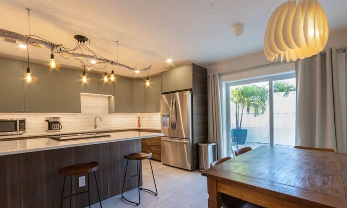 Horton Shores House | NEW! Stylish & Cozy Sea Grape near Beach & Flagler