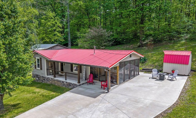Smithville Cabin | NEW! Sunfish Cottage near Hidden Harbor