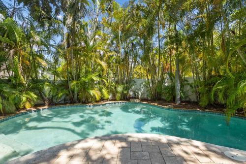 New Suburb Beautiful House | NEW Sunset Serenity - South Tampa Home with Pool