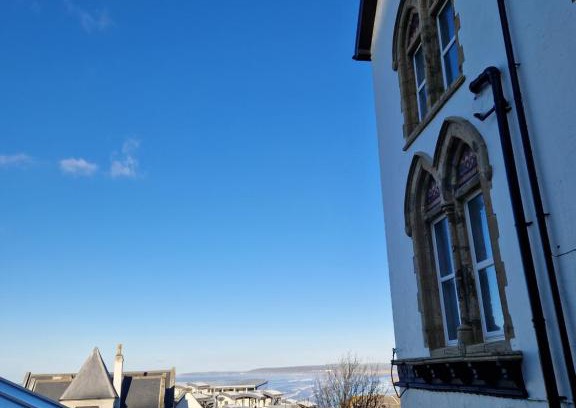 Westward Ho Apartment | NEW! The Beach Apartment @ Culloden