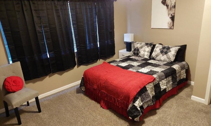 Marion Apartment | NEW! The Uptown Oasis.seconds from Uptown Marion!