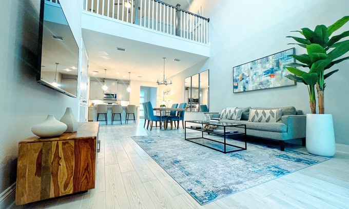 Beach Haven House | New Townhome Lake View, Minutes to Mayo & Beaches