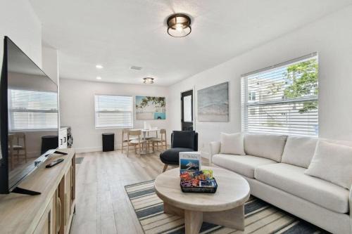 Treasure Island Apartment | New Treasure Island Retreat