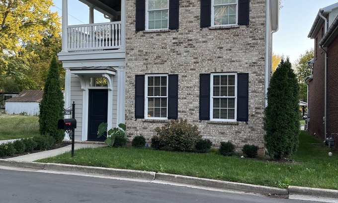 Murfreesboro House | New Two Story House with Two Decks & Screened in Patio near Charming Downtown