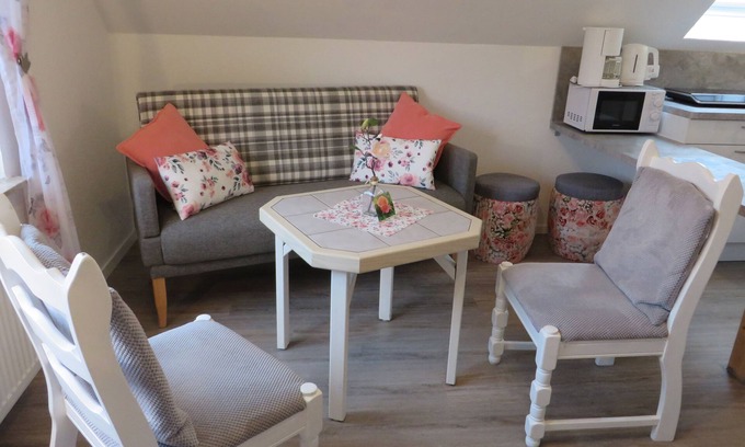Westerholt Apartment | NEW! Vacation apartment Wellenrauschen