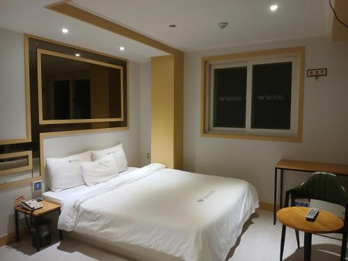 Gimhae Hotel | New W Motel