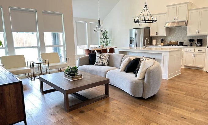 Weston House | Newly Built Luxury Home Perfect for Big Families
