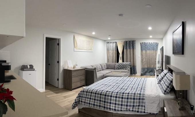 Regina Apartment | Newly built suite