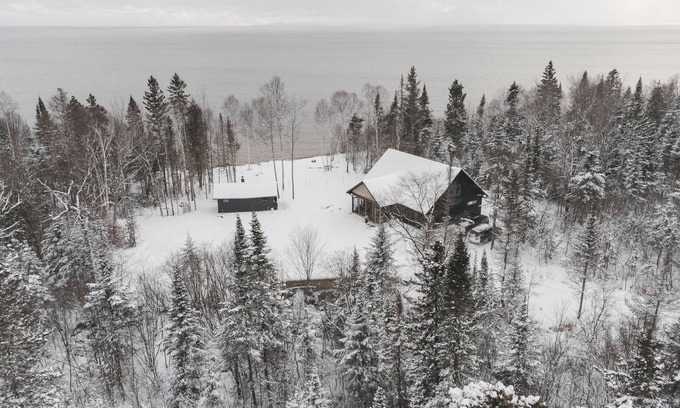 Lake Linden Cottage | Newly Constructed Cottage on Lake Superior Beachfront